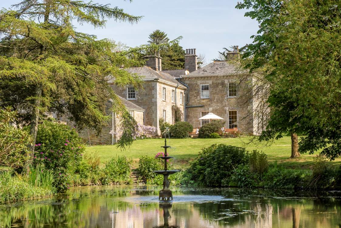 Come and enjoy a well deserved break at the beautiful Tresillian House.