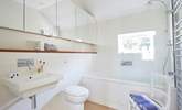 A well presented family bathroom. - Thumbnail Image