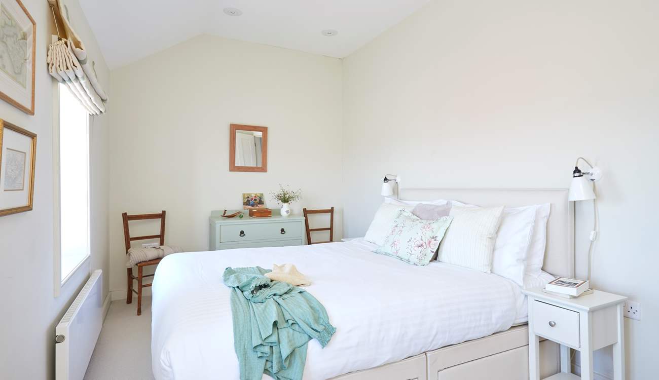 A cosy and welcoming king room.