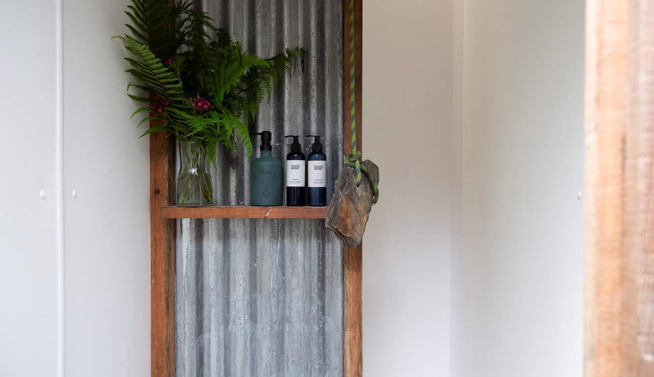 With gorgeous products to lather up in. 