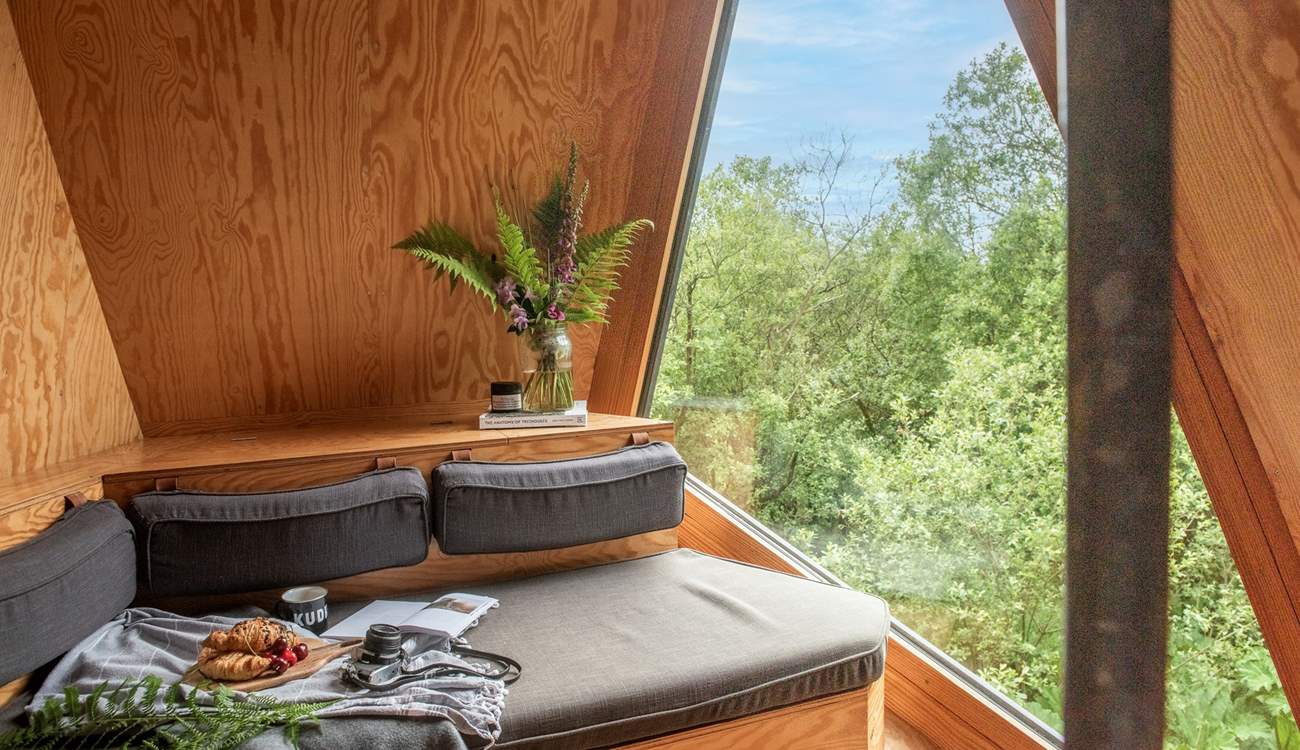 Your unique treehouse offers you the experience of getting back to nature. 