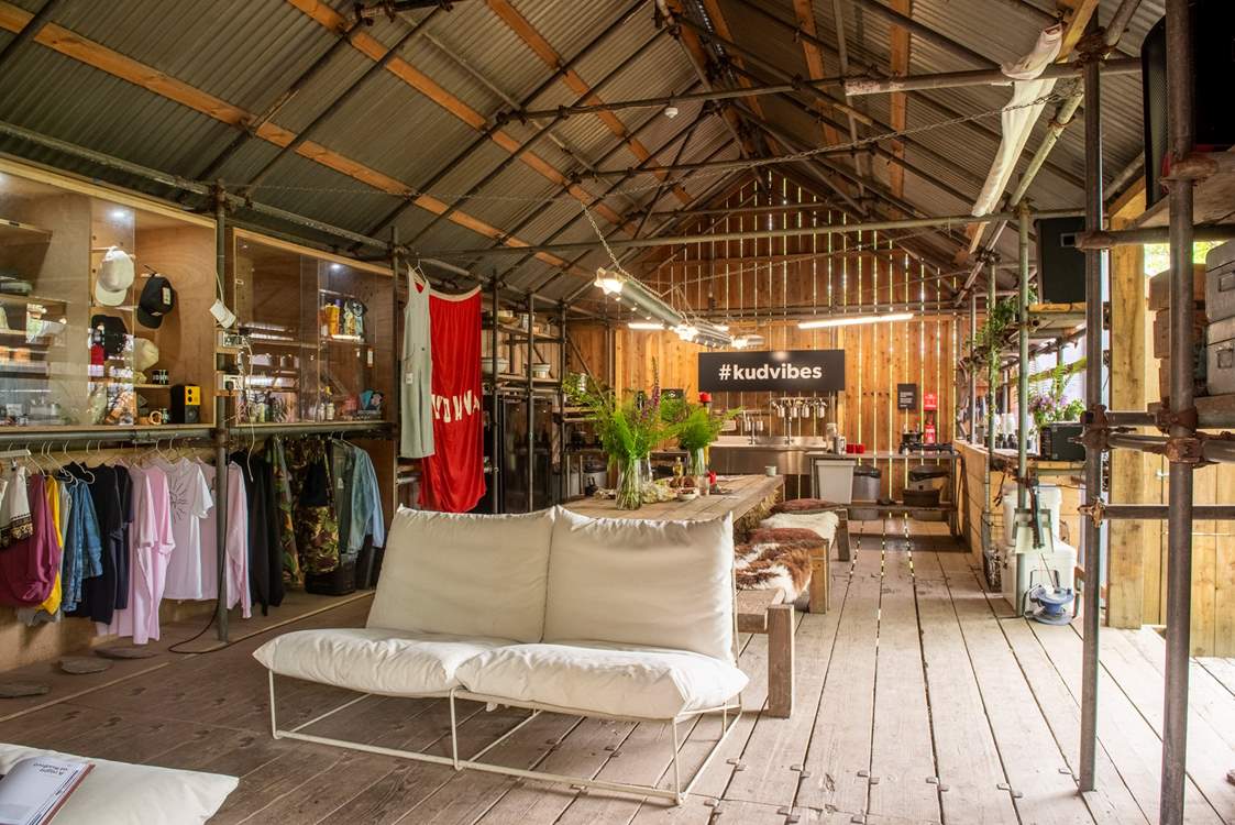 The communal kitchen space is the perfect place to meet fellow adventurers.