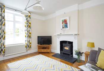 This room is light and airy.
