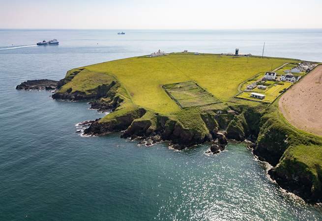 Set high on the cliff top in the midst of the dramatic Pembrokeshire coastline. 