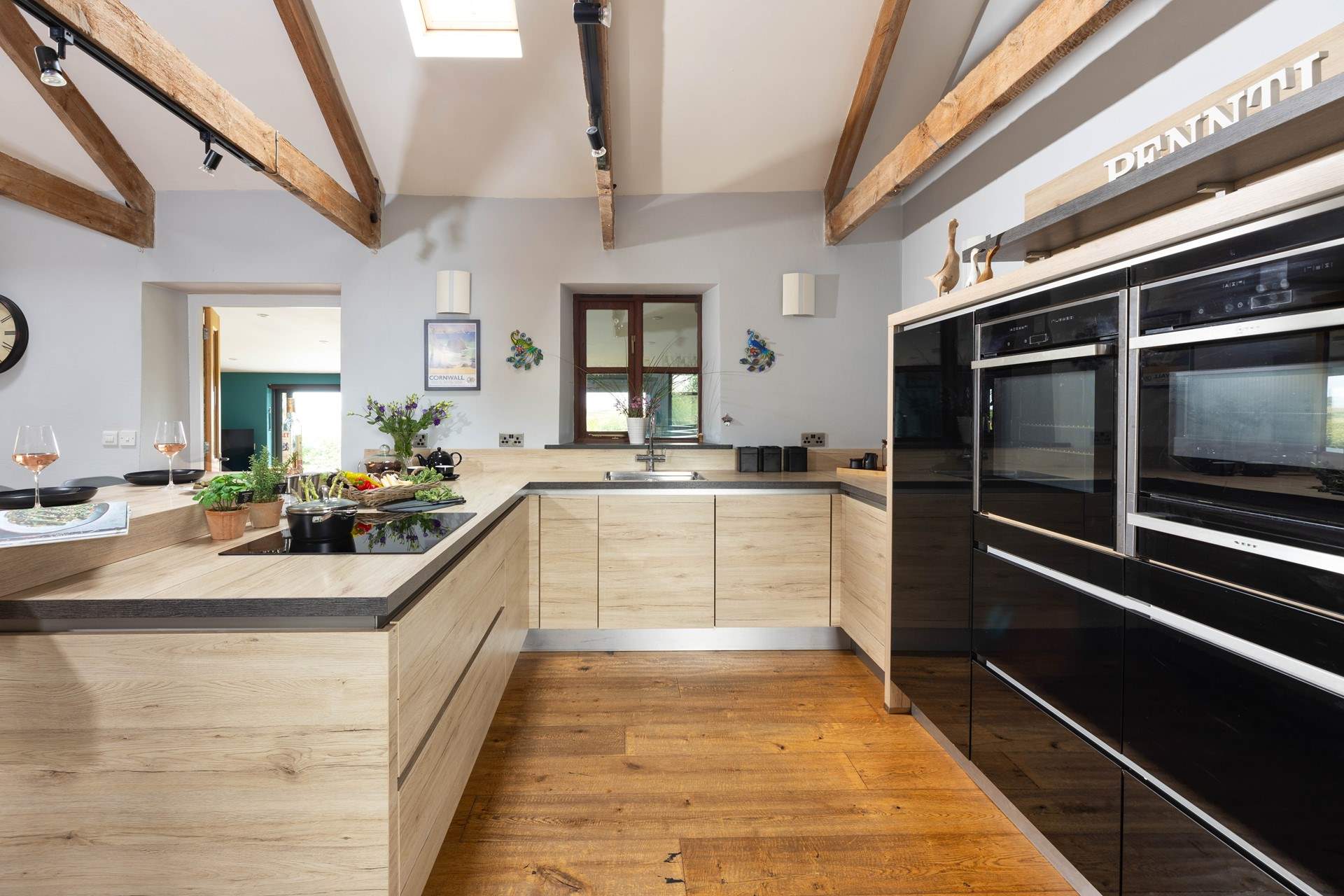 Home Cottage has a stylish and so well-equipped kitchen.