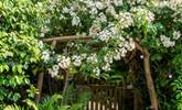 A public footpath leads from the garden gate, ideal for the ramblers amongst you. - Thumbnail Image