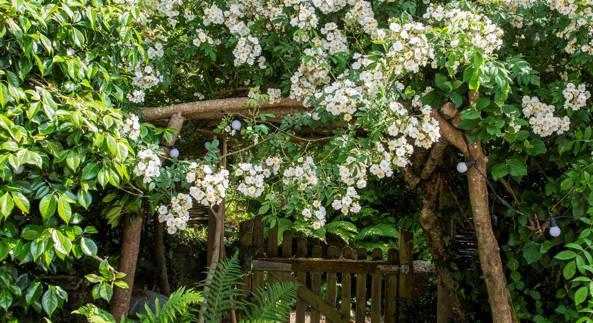 A public footpath leads from the garden gate, ideal for the ramblers amongst you.