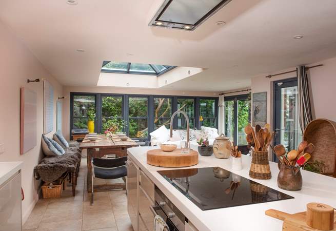 You'll all be rushing to be the holiday chef in this wonderful kitchen.