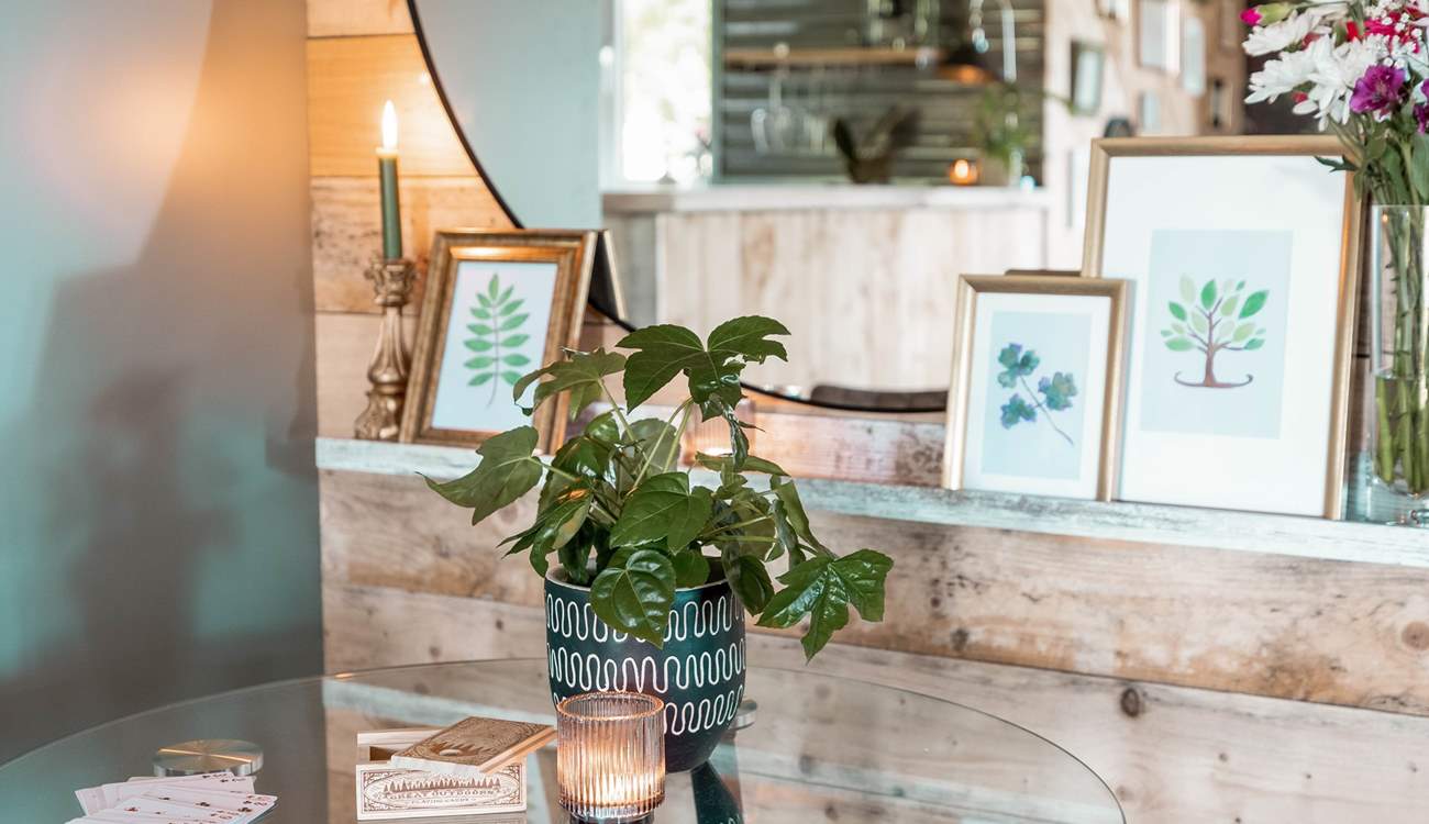 If the weather isn't so kind, enjoy a meal together at the dining-table. 