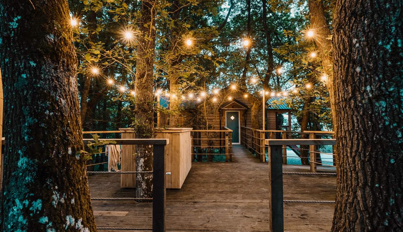 As night falls this truly magical hideaway becomes even more enchanting. 