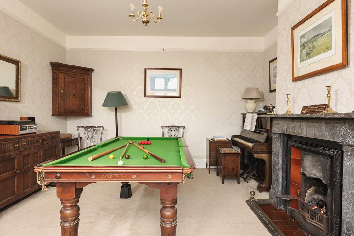 Challenge yourself to a game of snooker!