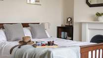 Another cosy bedroom.