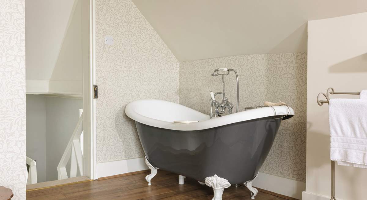 Relax in this luxurious free-standing bath.