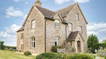 Welcome to King John's Palace, your holiday starts here!