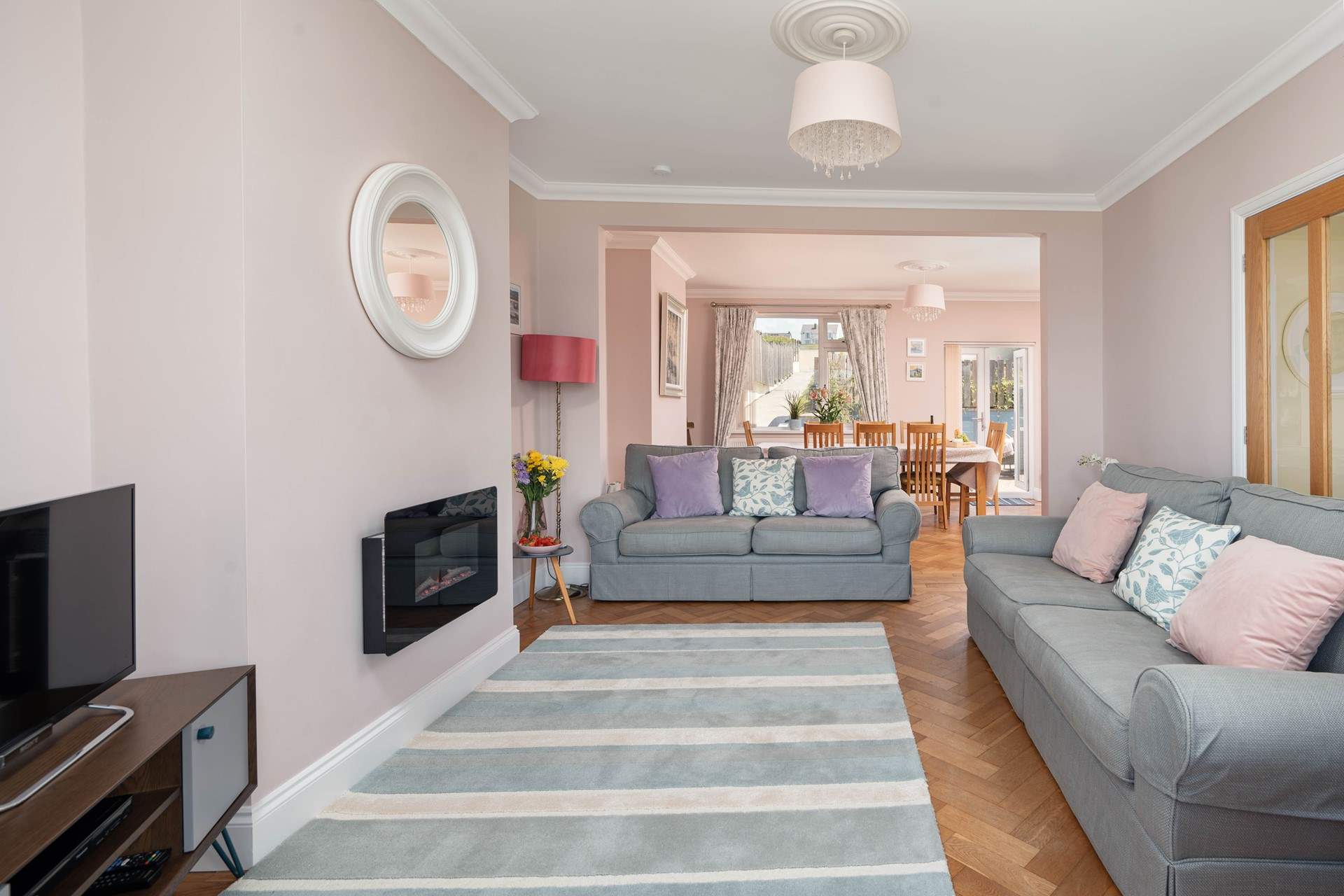 Plenty of space for everyone. 