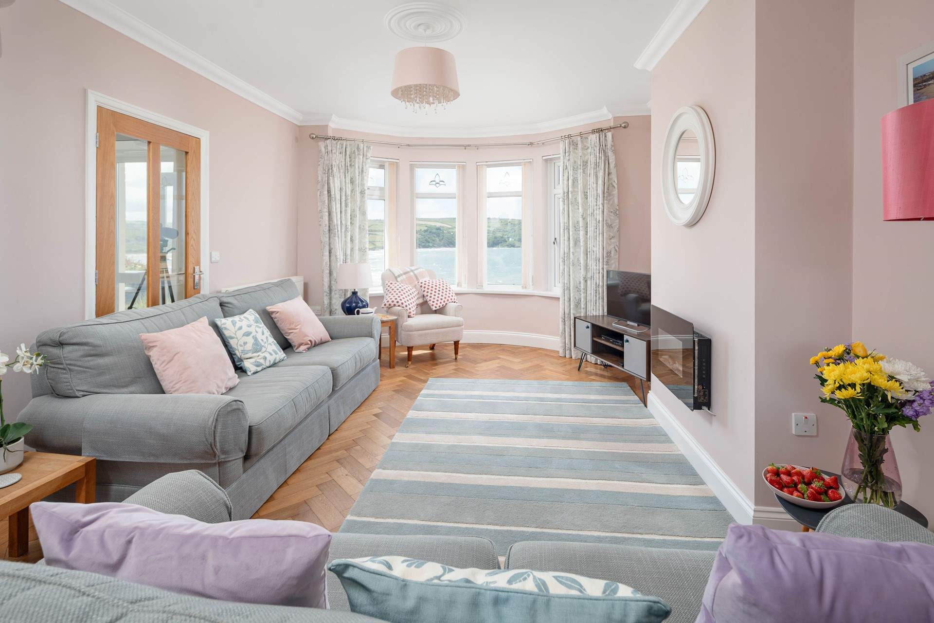 Gorgeous interiors throughout .