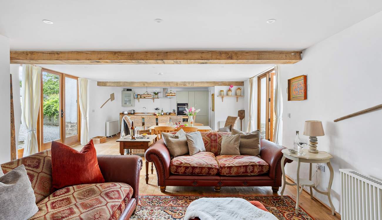 Welcome to The Threshing Barn!
The gorgeous double aspect open plan living-room.