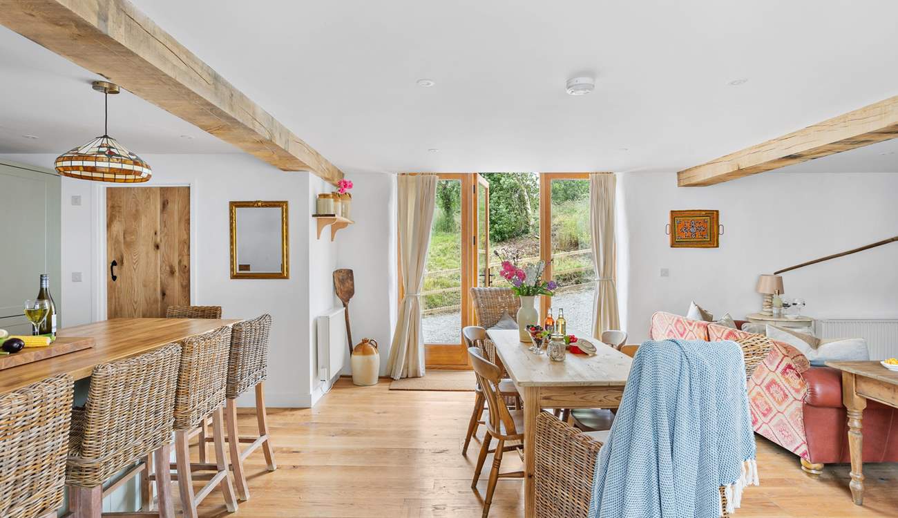 Relax into your holiday in this gorgeously styled barn.