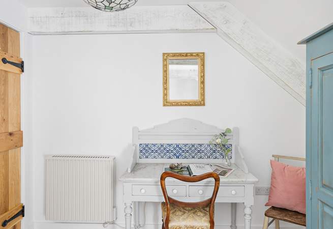 The perfect work spot should the need arise. 