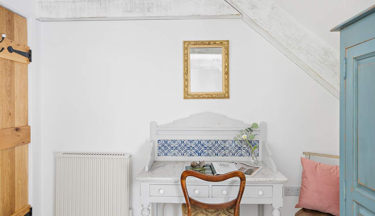 The perfect work spot should the need arise. 