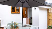 Enjoy the warm summer breeze with the stable-door open.