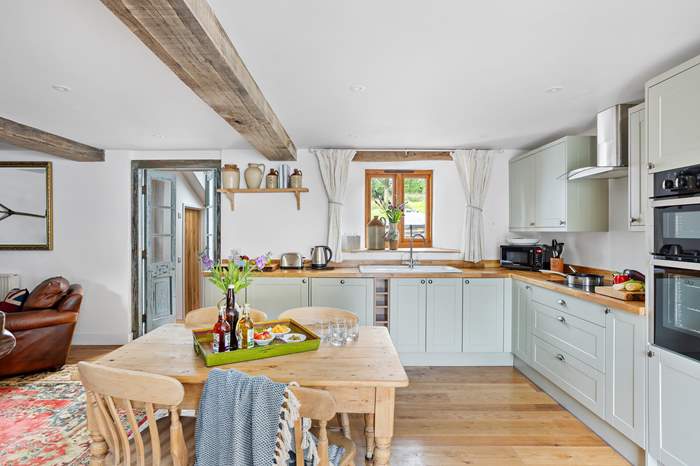 The Hayloft is a 2 bedroom thatched, dog friendly cottage near Okehampton, Devon.