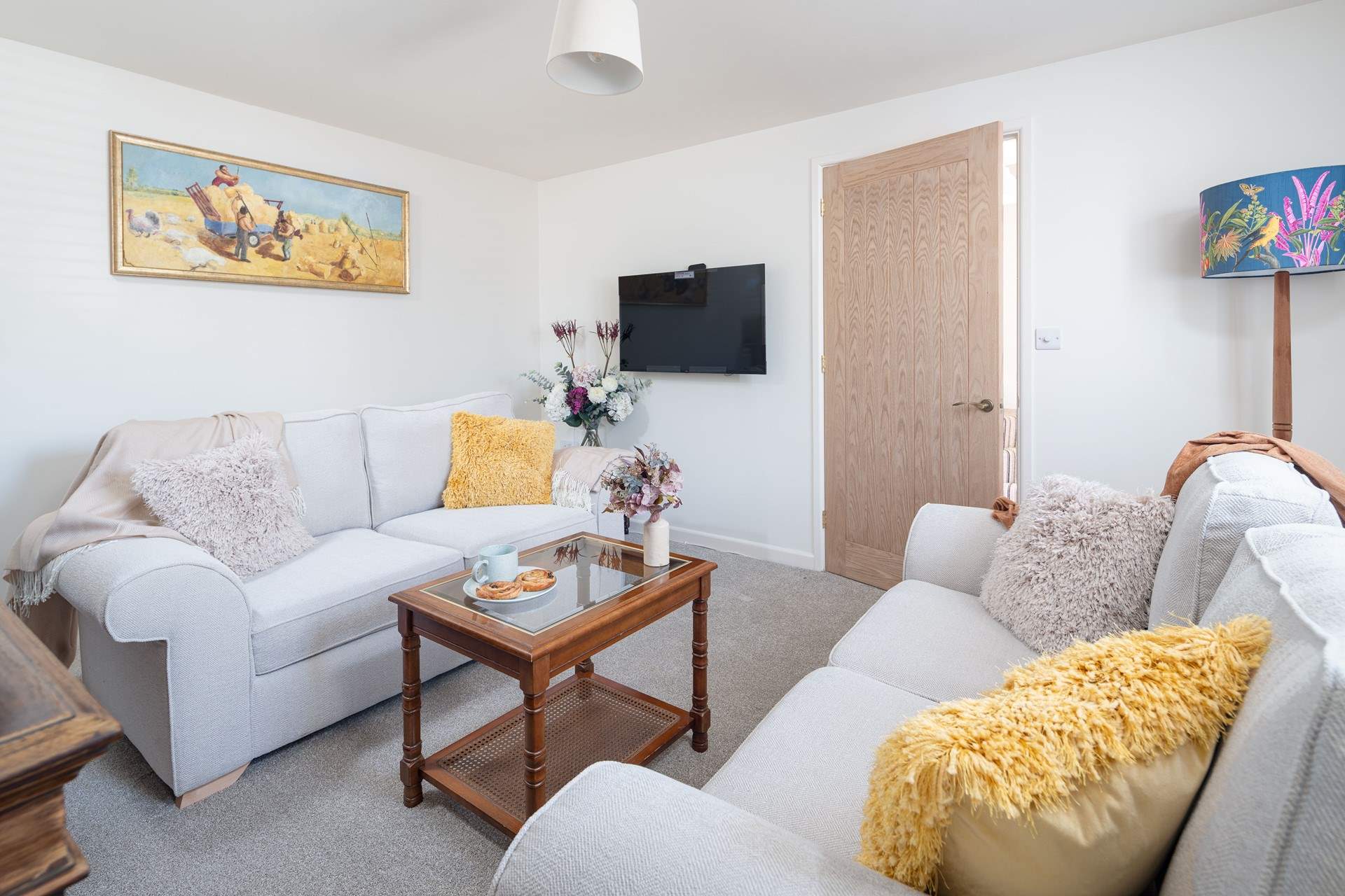 Take advantage of an array of Sky channels courtesy of the owners.