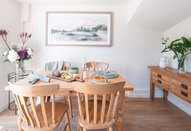 The kitchen has a lovely dining-area.