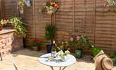 What a delightful courtyard garden! - Thumbnail Image