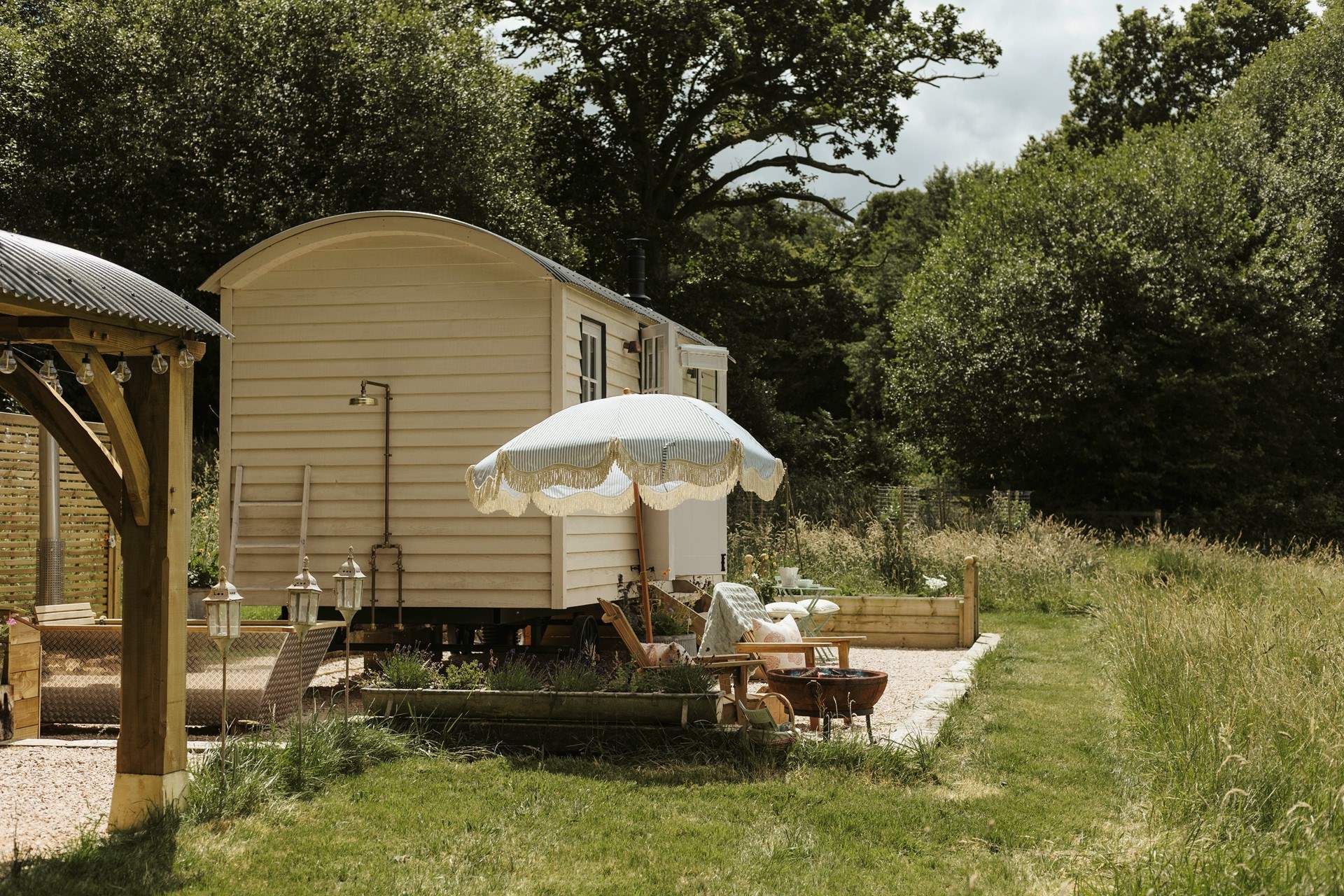 Beautiful features flow throughout this humble abode. 