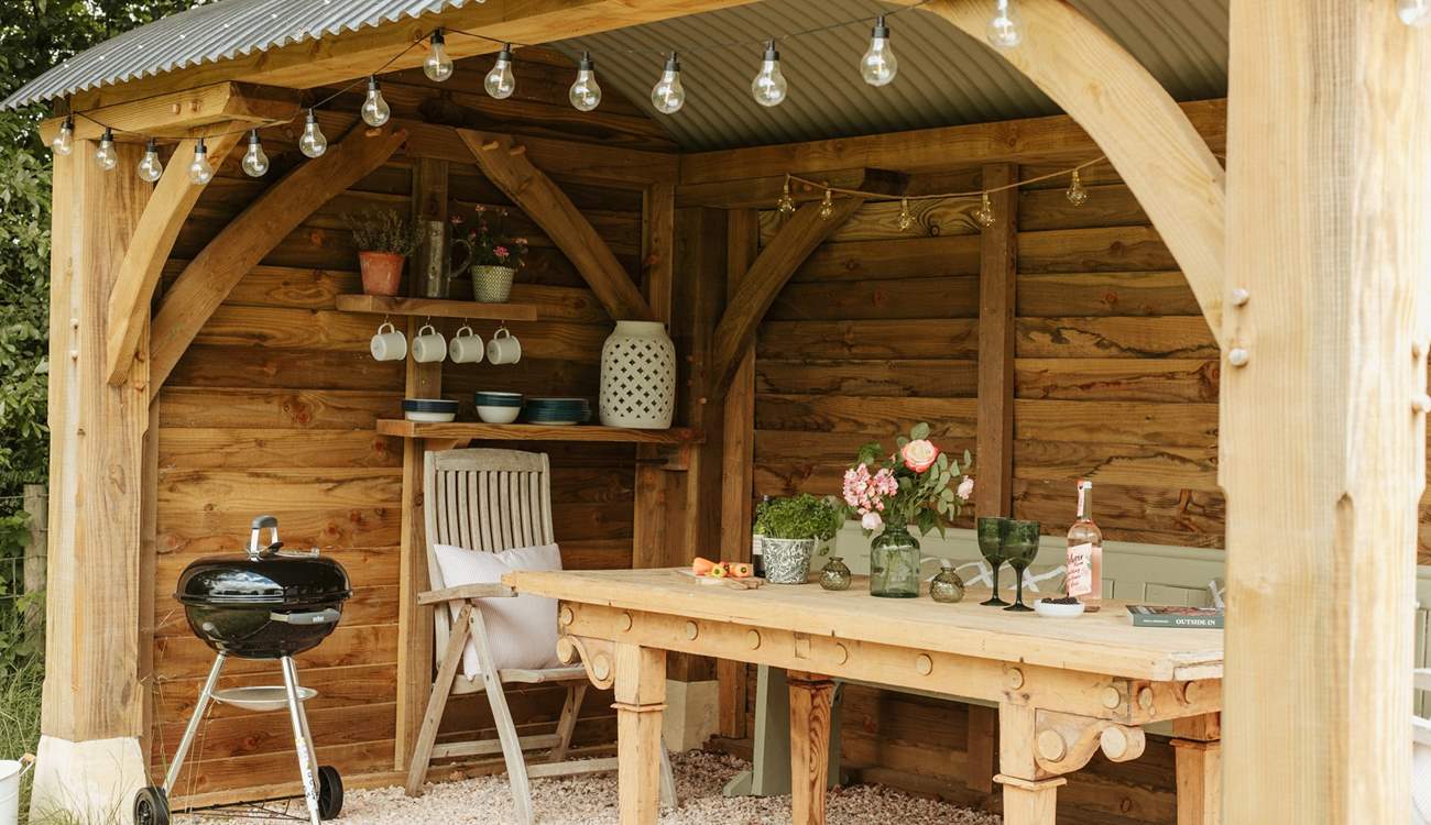 The outdoor dining area is perfect for balmy evenings. 