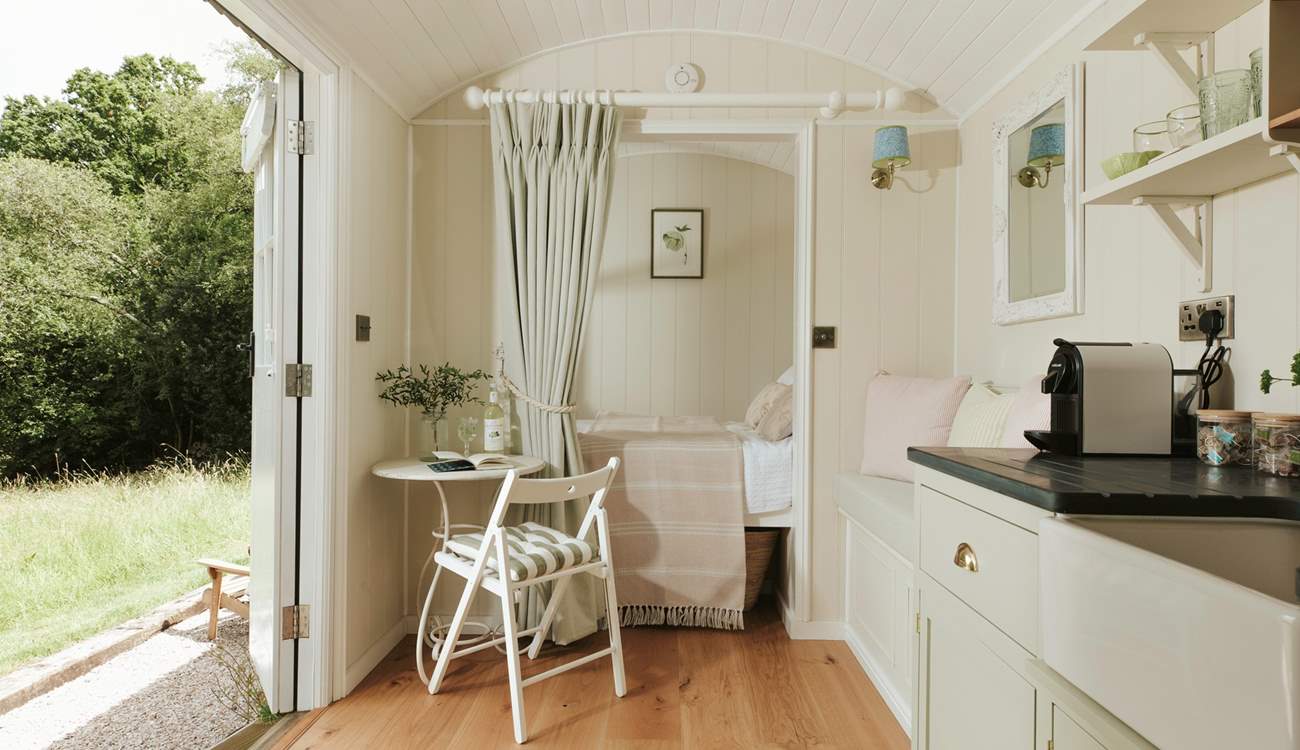 And the stylish interiors add the perfect touch of luxury to your stay in nature. 