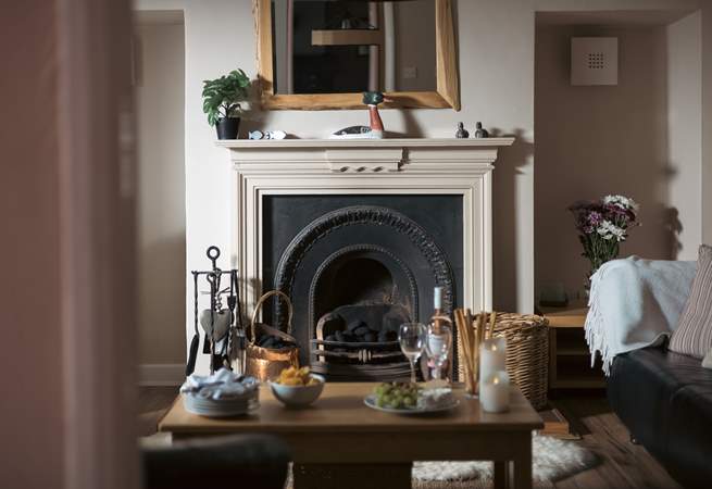 Light the fire on cooler evenings and snuggle on the sofas while enjoying a bite to eat.