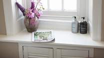 This room makes it a pleasure to get ready in the morning.