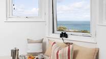 Zoom in on the view and the sea!