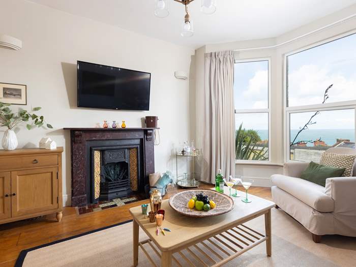 No 12, Sleeps 6 in Ilfracombe