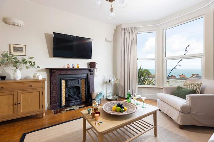 No 12 is a 3 bedroom, dog friendly cottage with sea views in Ilfracombe, Devon.