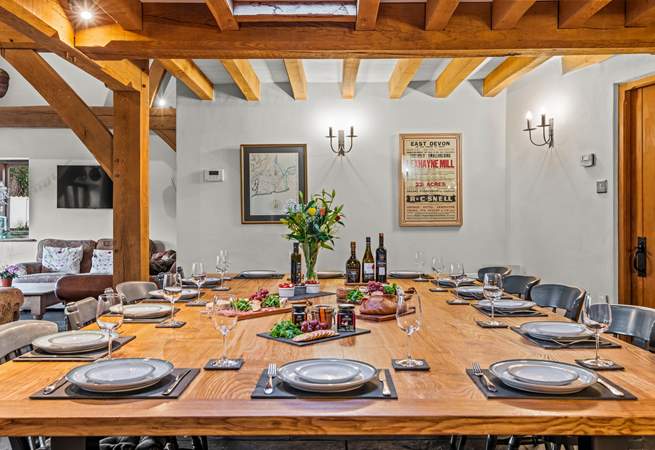 What a magnificent banqueting table.