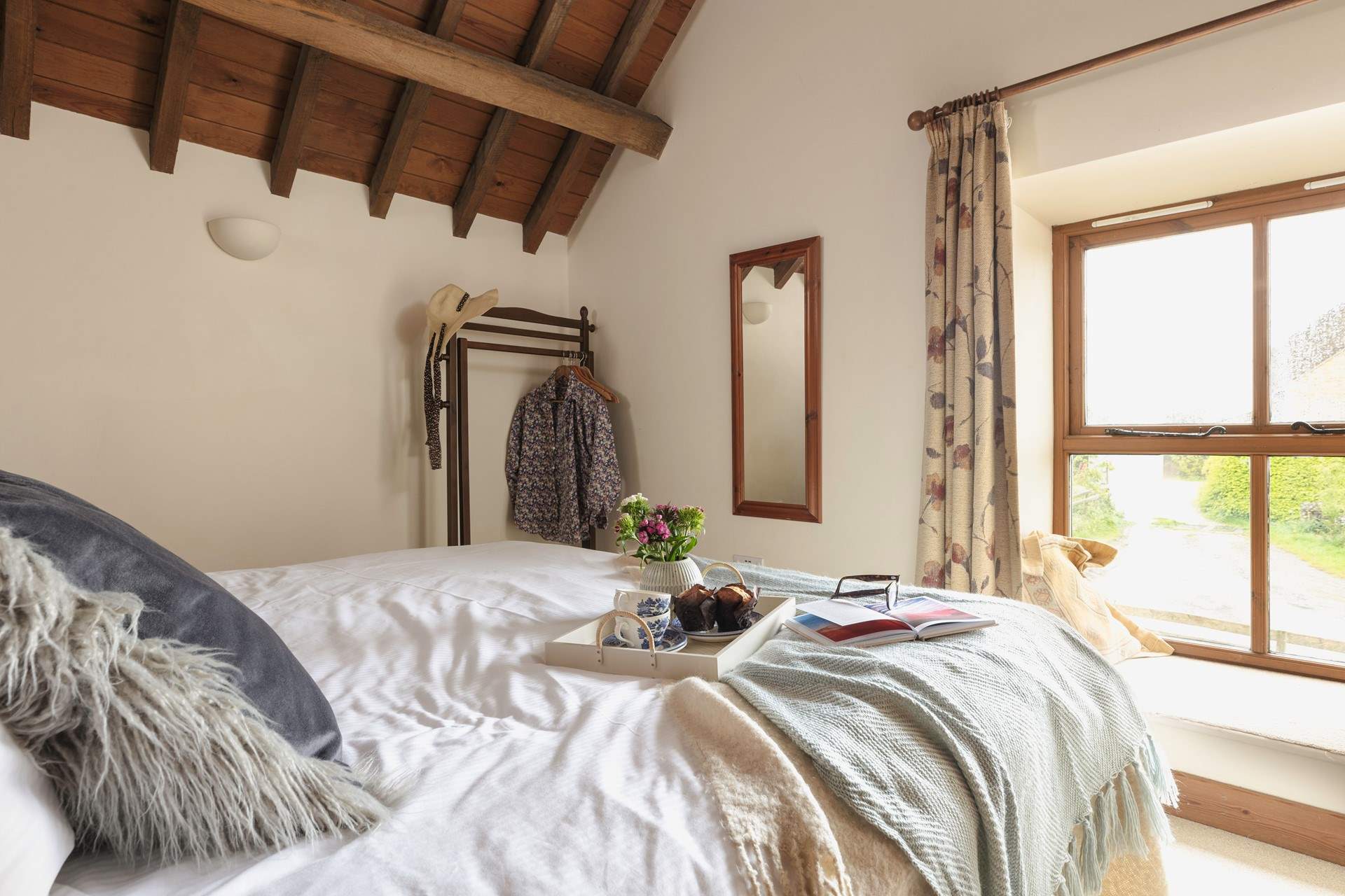 Enjoy the views with breakfast in bed.