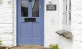 This characterful cottage still has the original cobbles and stone steps. - Thumbnail Image