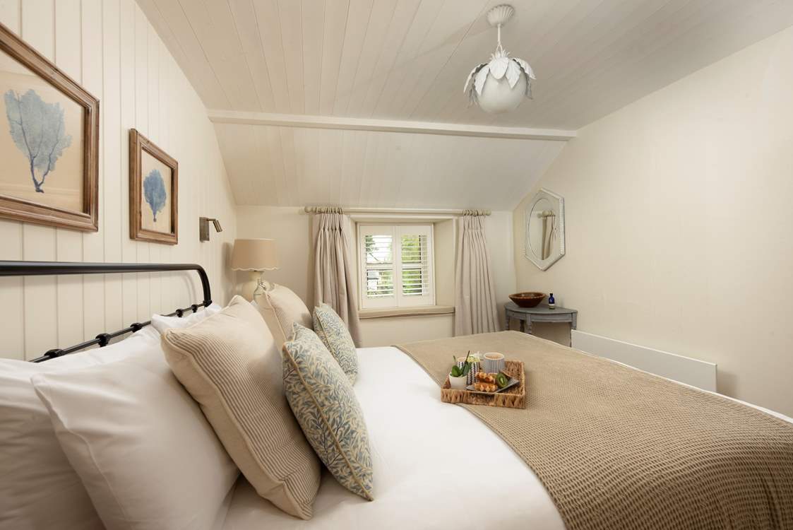 Pink Cottage is beautifully presented by the artistic owners.