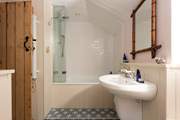 A sweet modern bathroom.