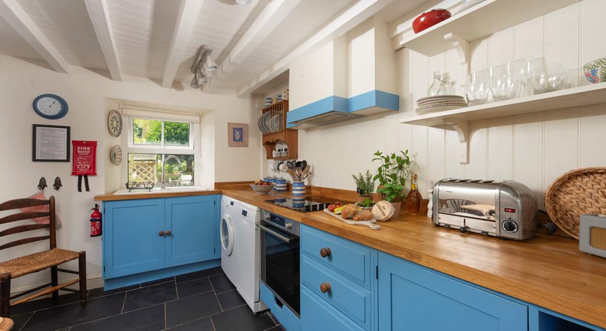 A cosy cottage kitchen.