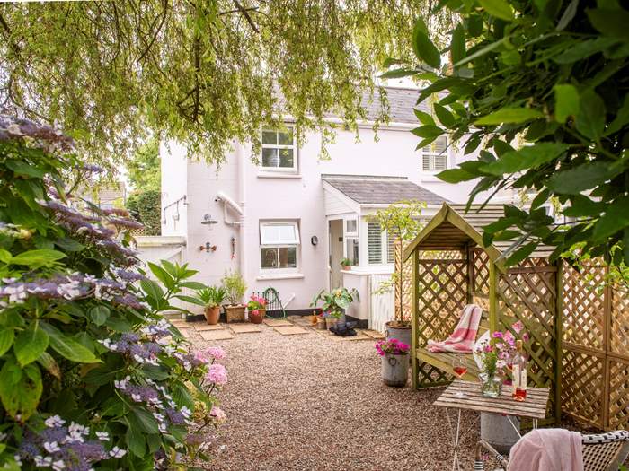 Pink Cottage, Sleeps 4 in Marazion