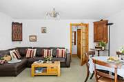 The open plan space is ideal to gather everyone together.