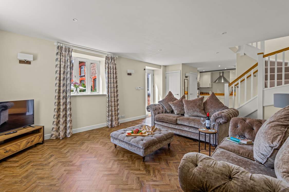 Step into Horseshoe Cottage from the patio. What a welcoming sight on entry.