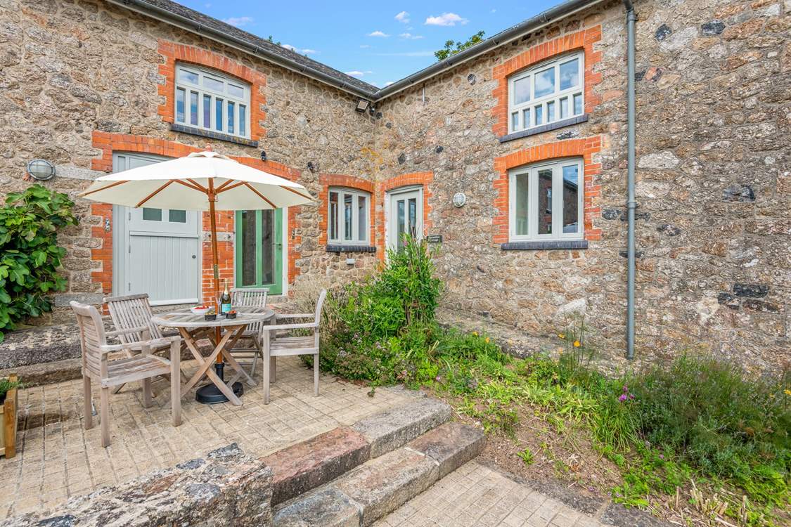 Horseshoe Cottage is a beautiful stone building with plenty of character and charm.