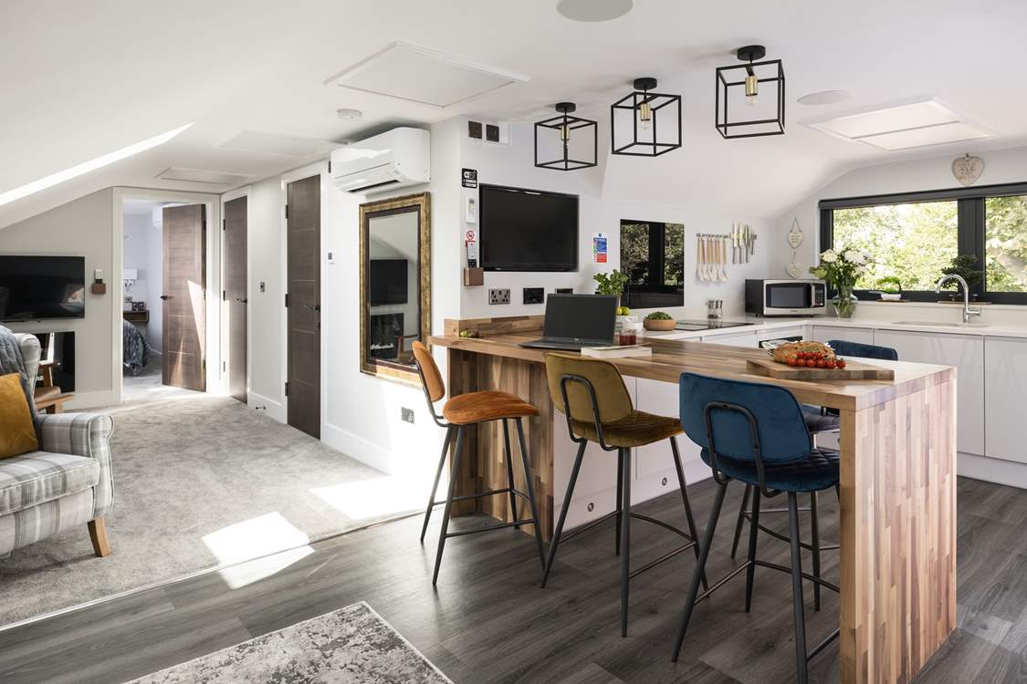 All mod-cons in this open plan living space.