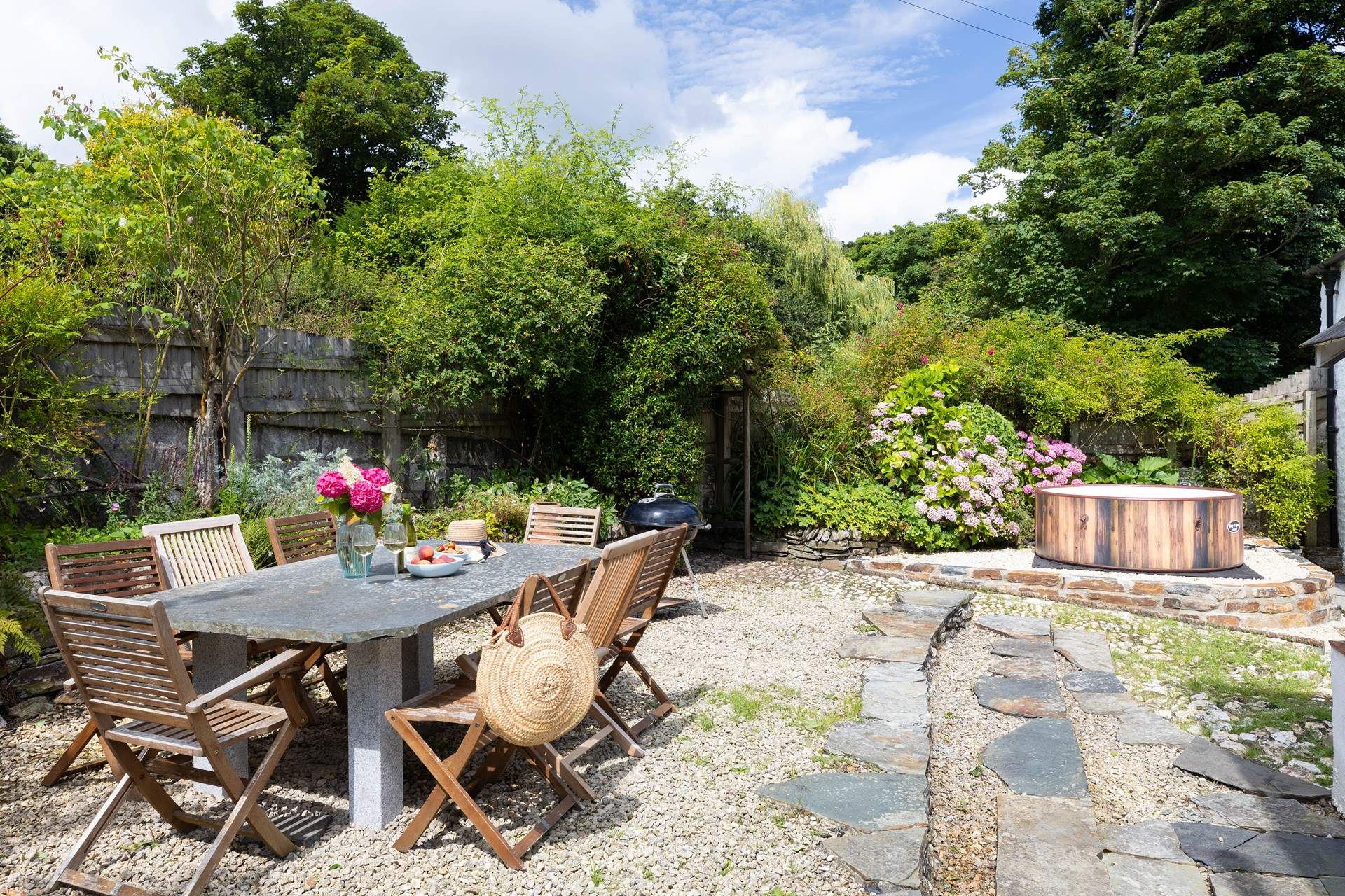 Why not hire a hot tub for your stay. This hot tub is not included as part of the property. 