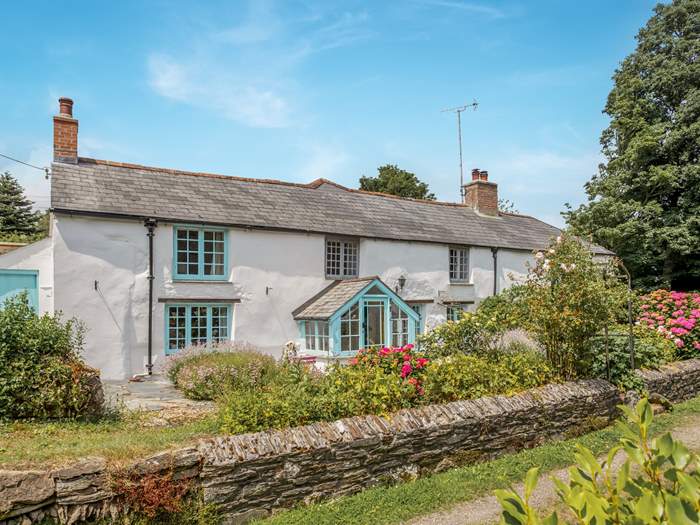 Bridge Cottage, Sleeps 7 in Truro